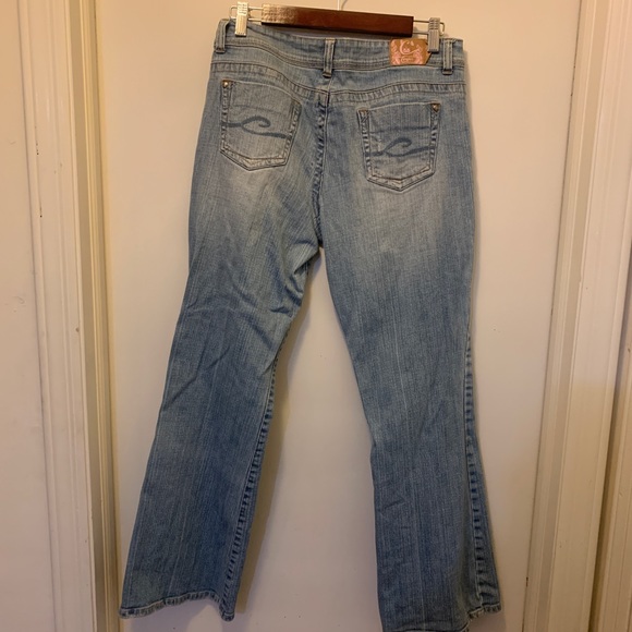 Y2K Low Rise Jeans 🍬 - Picture 8 of 9
